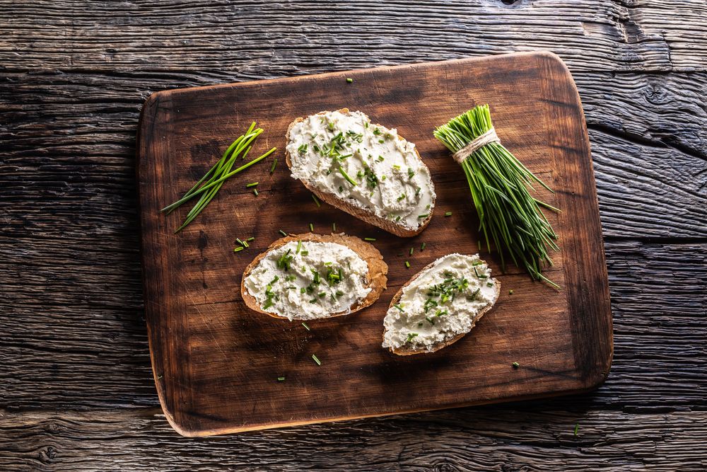 Chives: Nutritional Value, Health Benefits and Potential Side Effects- HealthifyMe